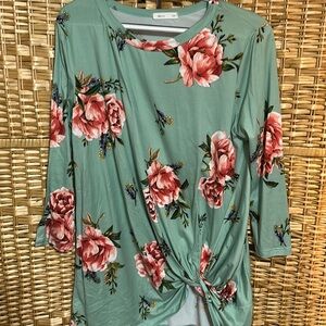 Beautiful boutique top L